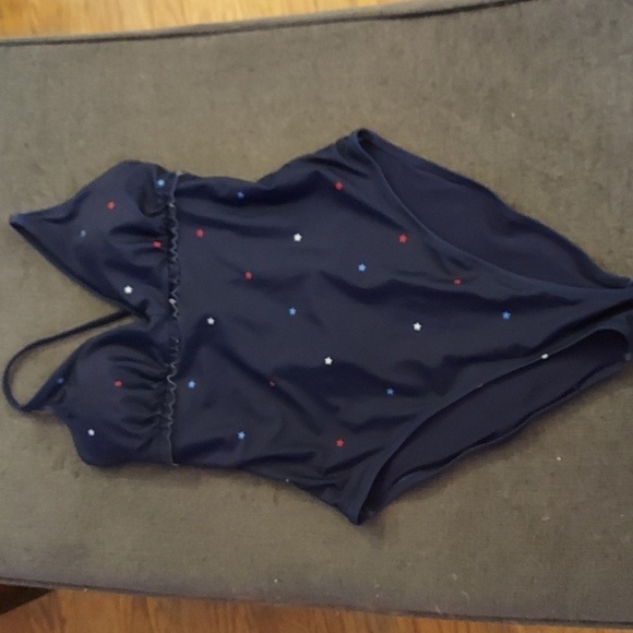 OLD NAVY One Piece V Neck Ruffle Trim Cutout One Piece Swimsuit in Navy - Picture 5 of 14